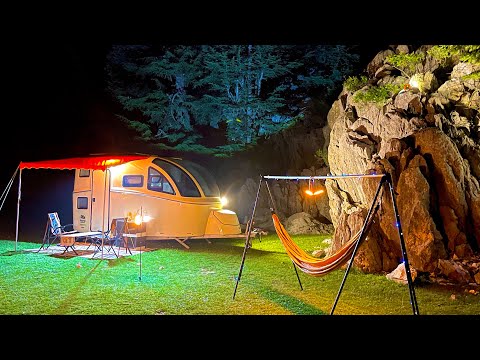 DAĞLARIN ZİRVESİNDE KARAVANLA LÜKS KAMP