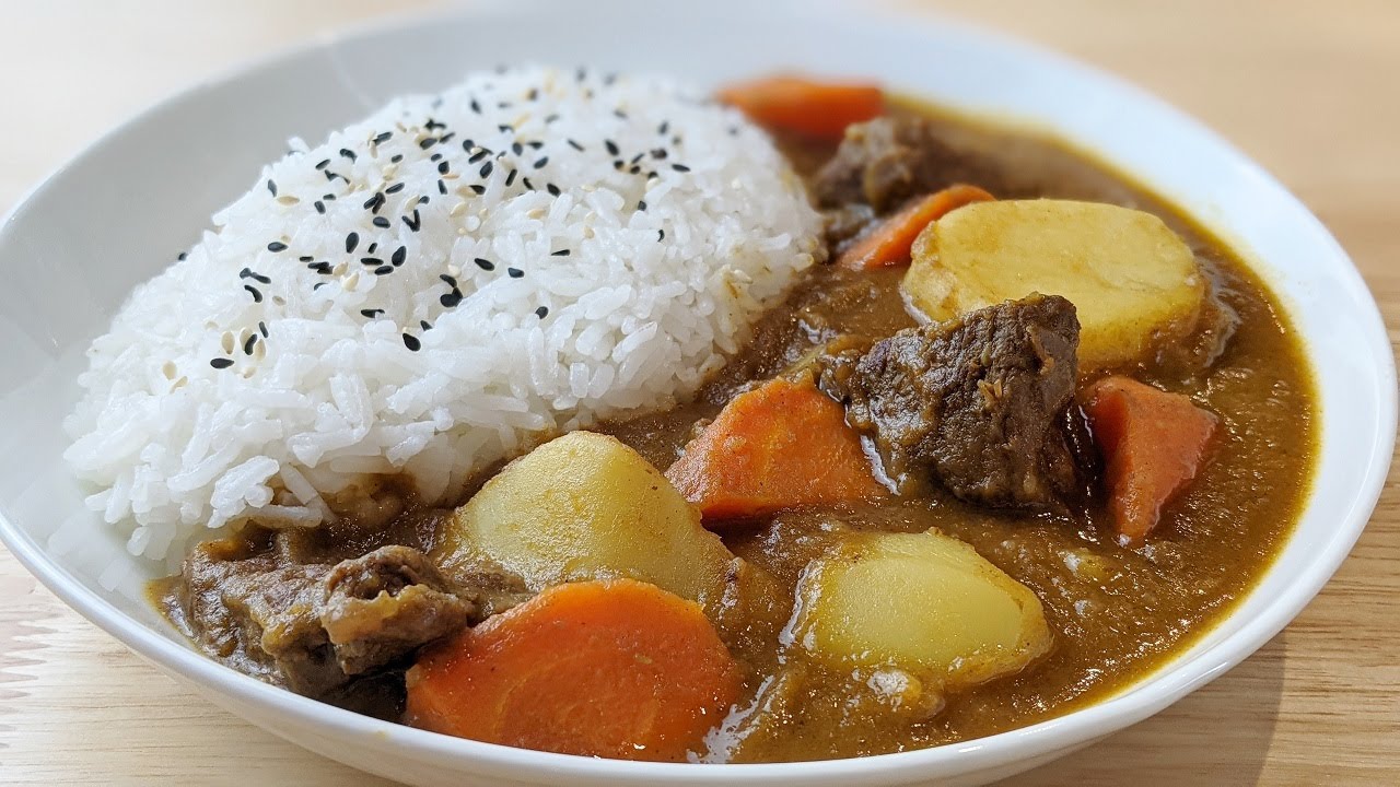 RECETTE DE CURRY JAPONAIS AU BOEUF - JAPANESE BEEF CURRY - HOP DANS LE WOK!