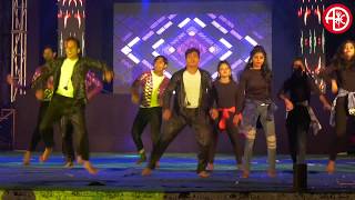 Tu cheez bari hai mast Song & Main Tera Boyfriend Song Dance Performence