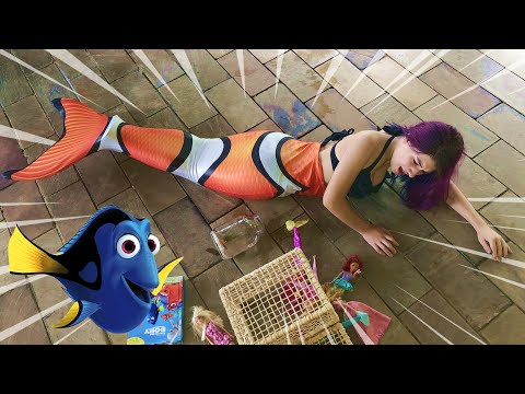 FINDING NEMO 4 IN ACCIDENT IN HOME MOVING I WILL MAKE MERMAID - Marina Bombonato