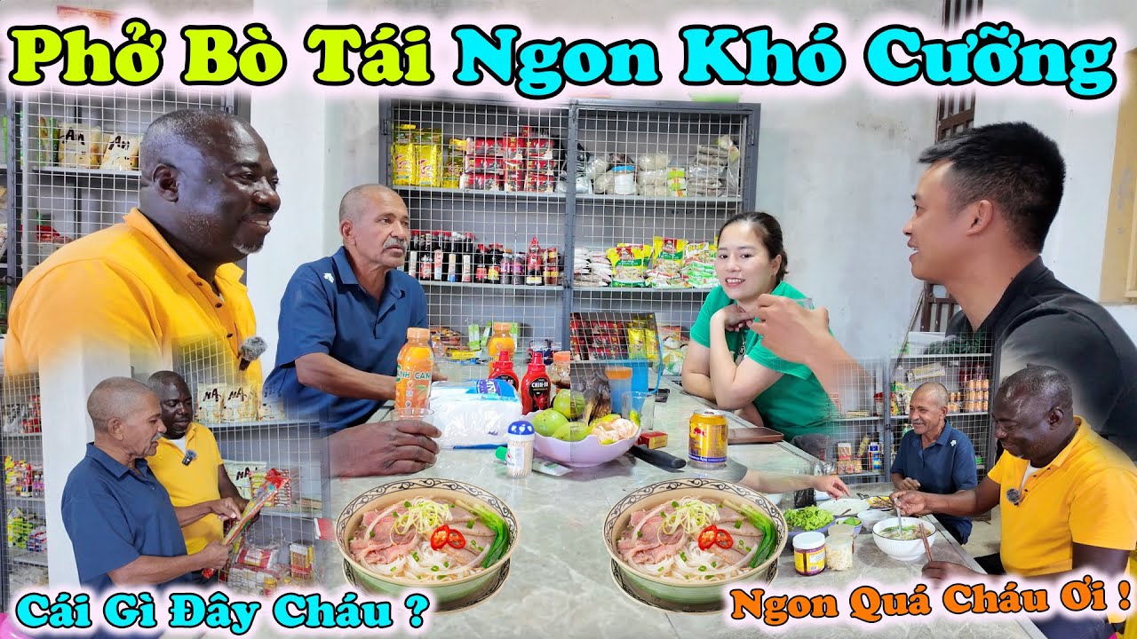 Phở Việt Nam Đây Sao ? Bác Trưởng Công An Huyện Hết Lời Khen Ngợi Khi Thưởng Thức Đồ Việt Nam !!!