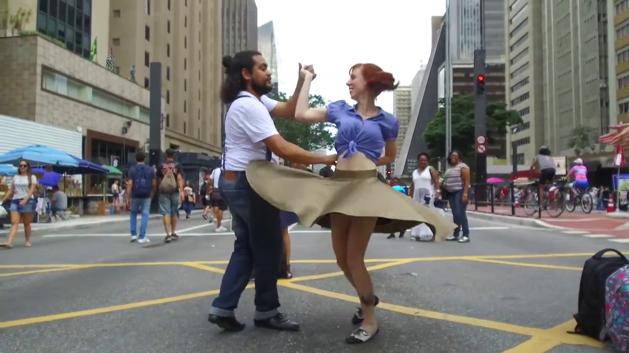 Dança Rockabilly / Rock and Roll em São Paulo - Bruno Coimbra e Thati Andrade