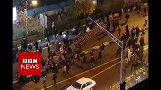 Clashes erupt in western Iran town - BBC News