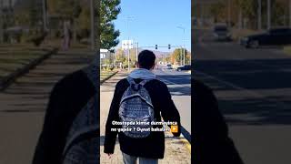 Otostop Çekerken Bacak Açmak Araba Durdu