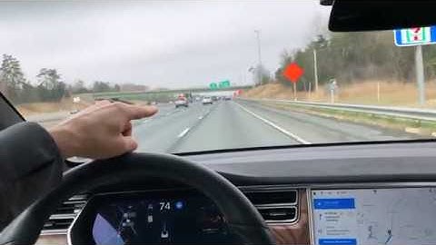 Tesla Autopilot | Navigate on Autopilot | Lane changes without driver input & HOV Lane Knowledge