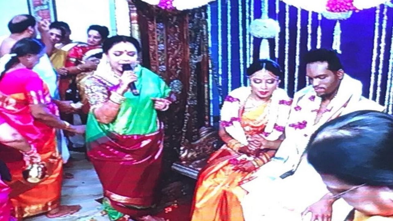 Sudha Raghunathans daughter married according to Vaishnavism  Sudha Raghunathan Carnatic Singer