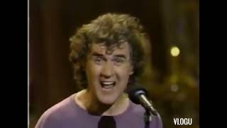 Billy Connolly- Folk music and Rock n Roll