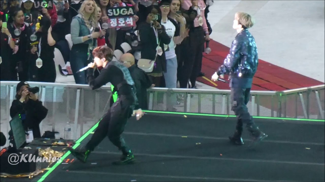 BTS (방탄소년단) - Outro: Tear - Speak Yourself World Tour - Paris 190608