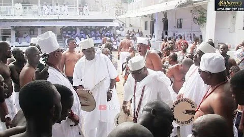 THE MOMENT OBA OJORA, ONIRU, OSOLO & CO WELCOME OLOWORO OF OWORONSHOKI 2 HIS ANCESTRAL HOME AT IJORA
