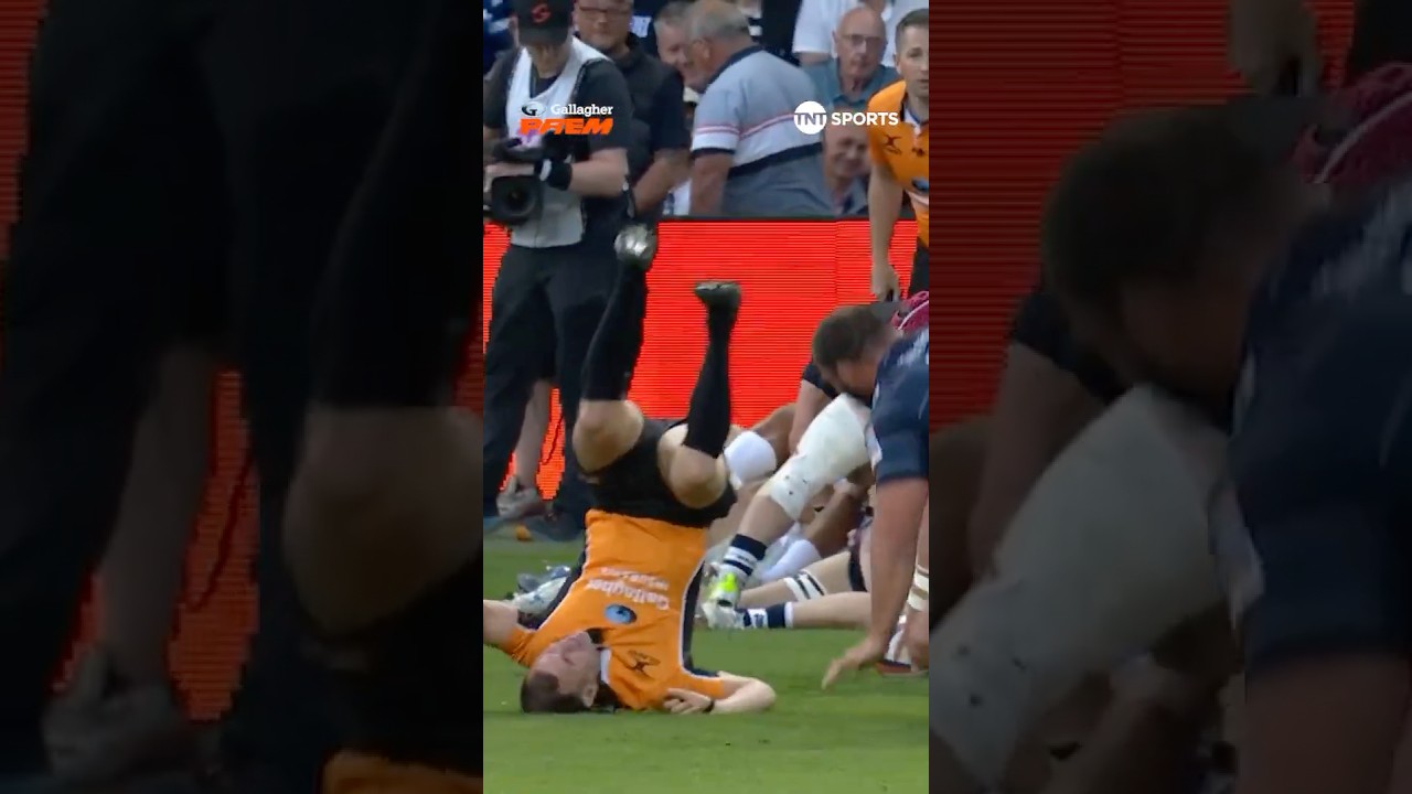 Ellis Genge vs the ref!