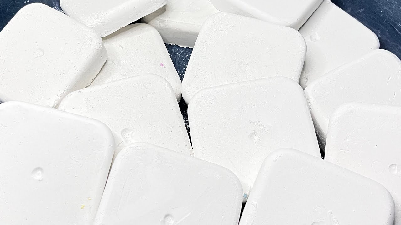 Day 18 hosted by @AquariusDustASMR #18DaysOfLoveAsmr | 🤍🤍