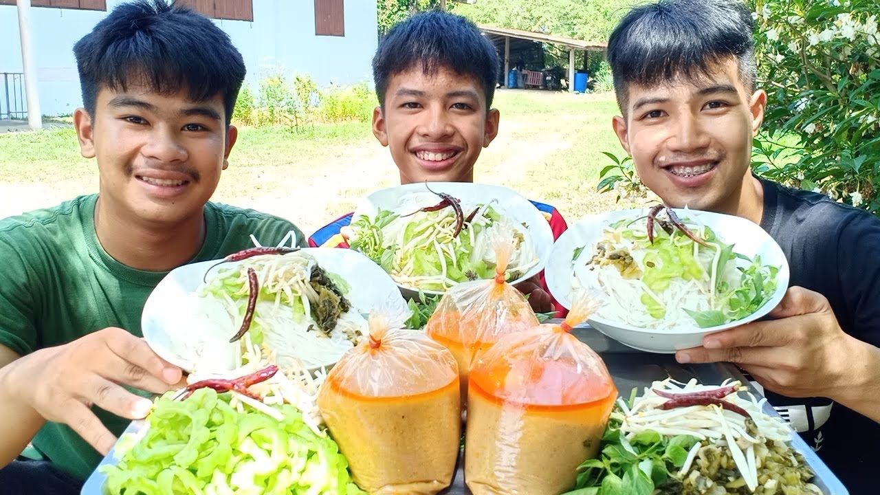แข่งกินขนมจีน คนละ1กิโล คนแพ้ต้องกินพริก!!!