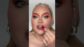 trying GLITTER lips that don’t move! ?