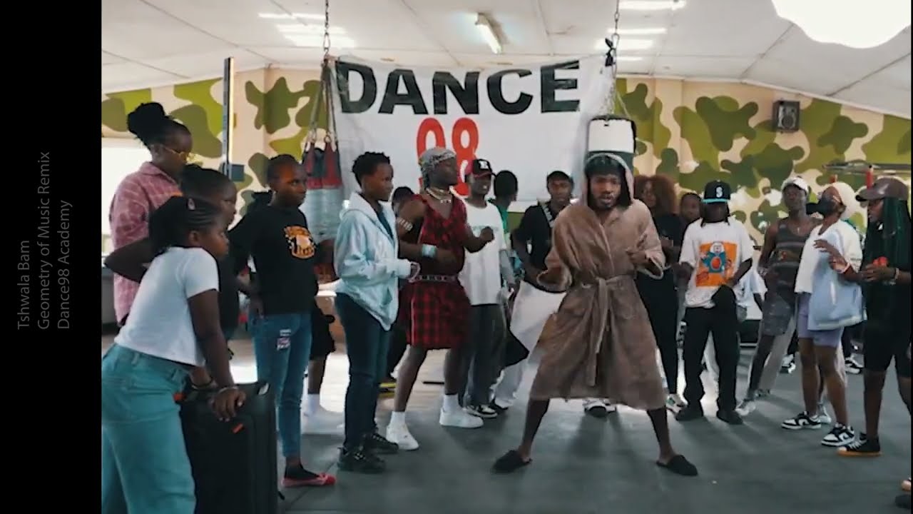 TitoM  Yuppe Tshwala Bam Remix Feat S N E  EeQue ft Dance98 Dancers