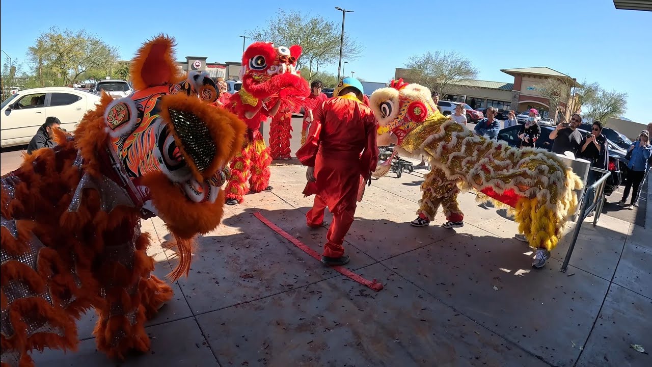 Mua Lan at Lam's Market Avondale - Nhat Tam Lion Dance