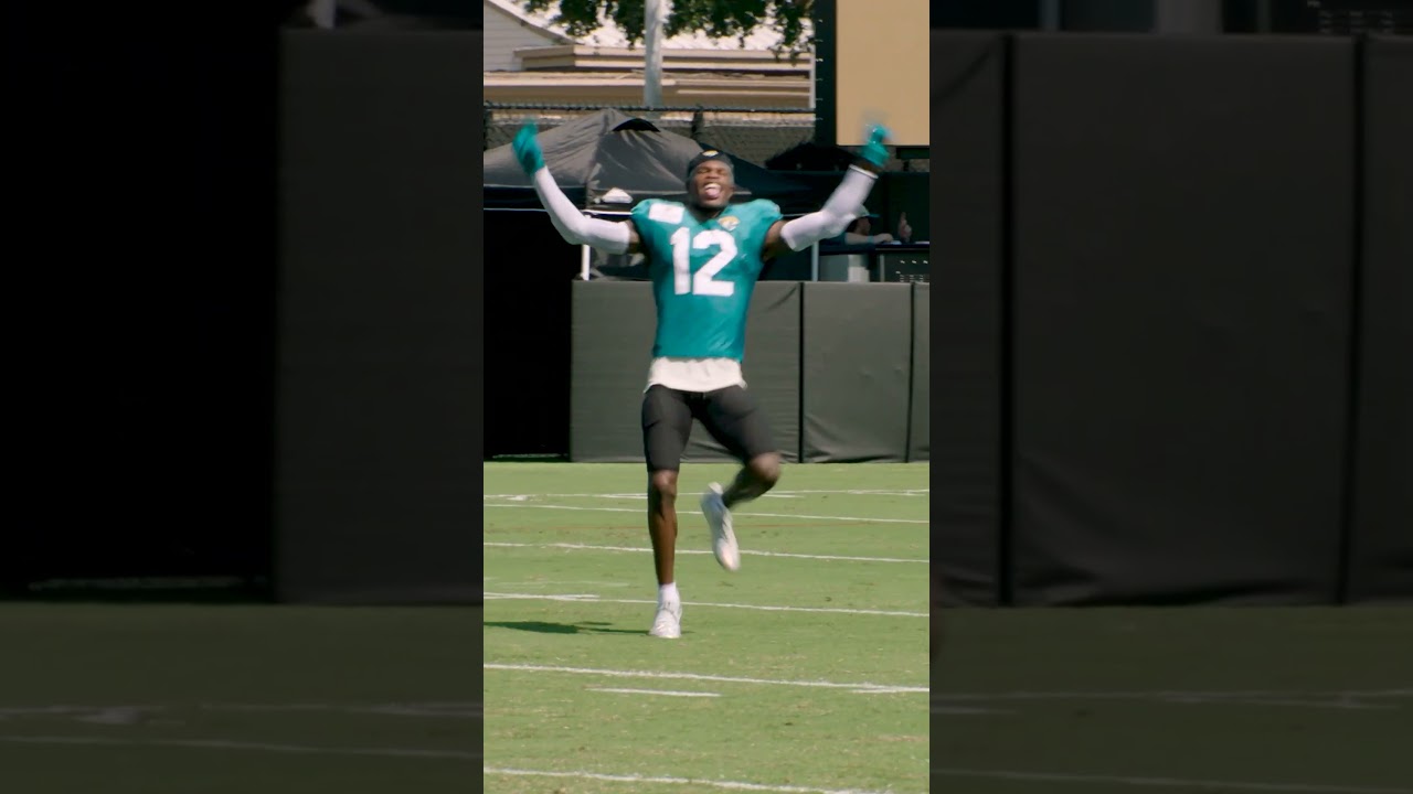 WATCH: Jack of all trades 🦵 #DUUUVAL