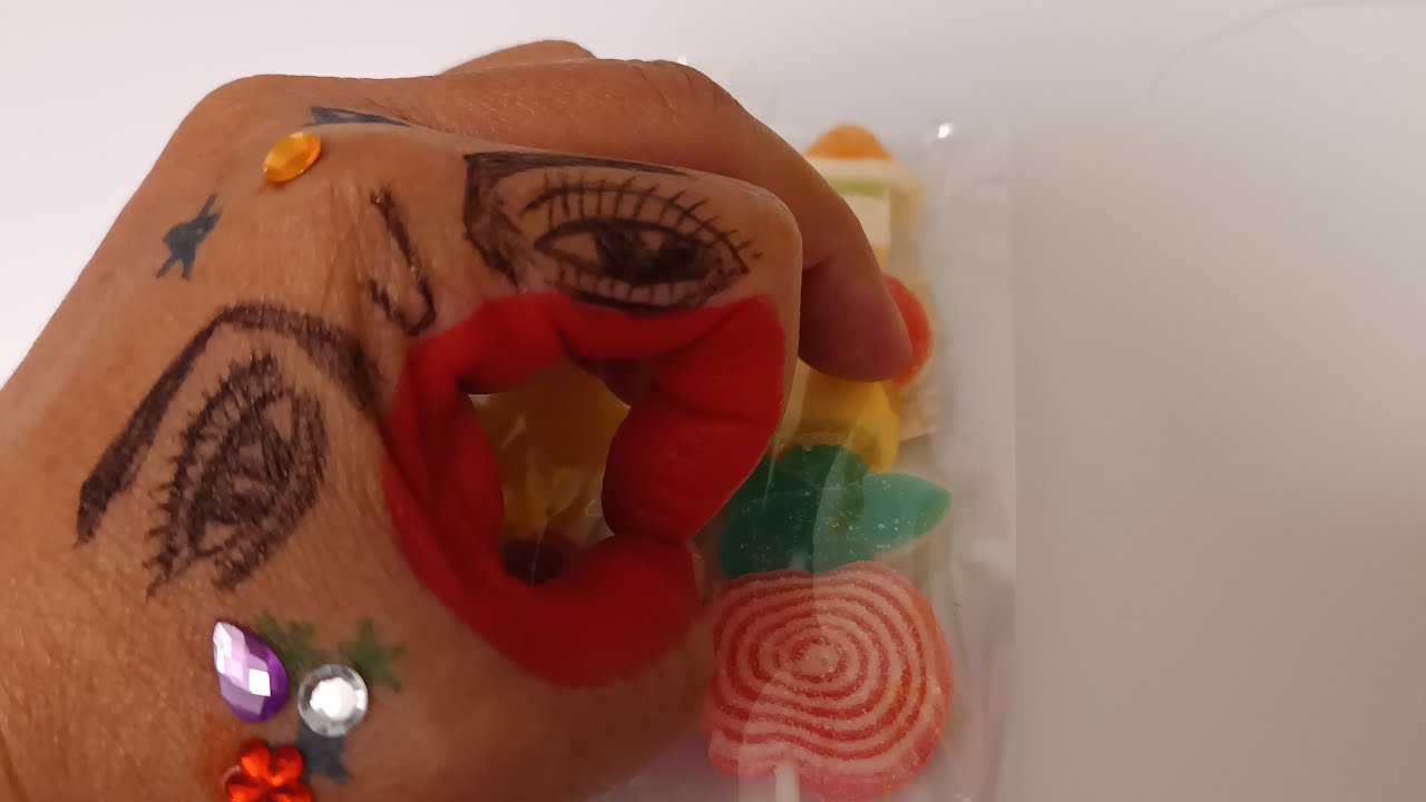 ASMR: Hand Eating TRicks #asmr #handshow #relive - YouTube