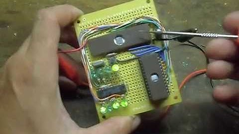 A simple 8042 Microcontroller demonstration board.