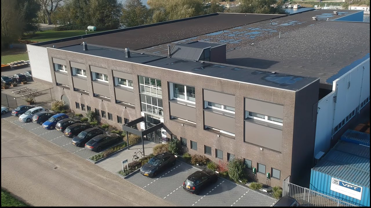 Eerstejaars studenten AMM en BMKB analyseren VPT Versteeg - YouTube