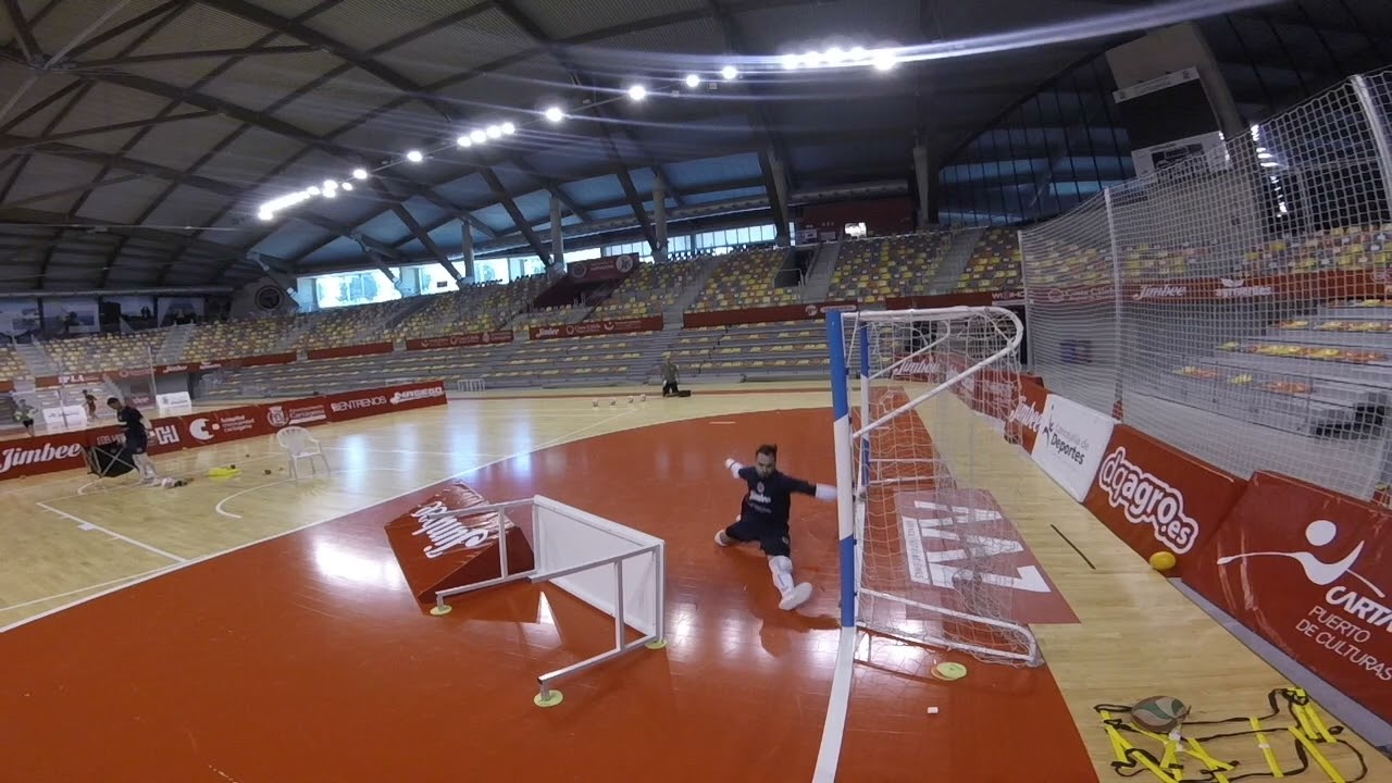 Entrenamiento porteros fútbol sala. Parada en segundo palo. Paso de valla. futsal goalkeepers