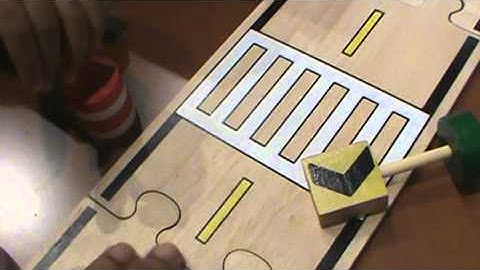 Guide Craft Billingual Road Sets @ Toy Fair