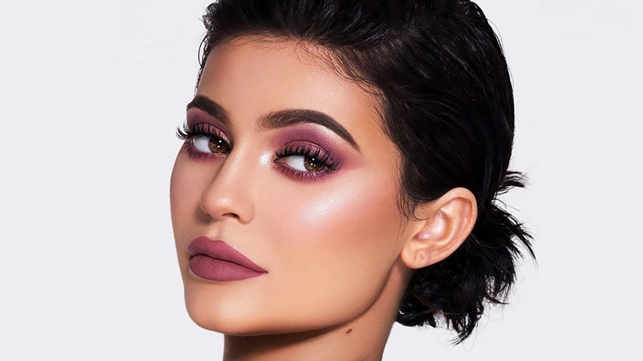 interview tips Kylie Jenner Slammed By Moms After Stormi Birth | Hollywoodlife