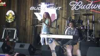 Chloe & Reese - Llano, Texas - Crawfish Festival (1)