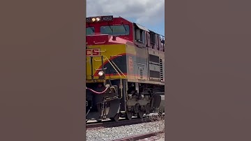 Hardworking Loud Screaming KCS SD70ACE w/ Nice Crew
