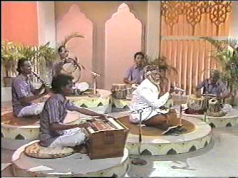 tamil-muslim-songs-kannuku-imai-pondra-penne-by-e-m-hanifa