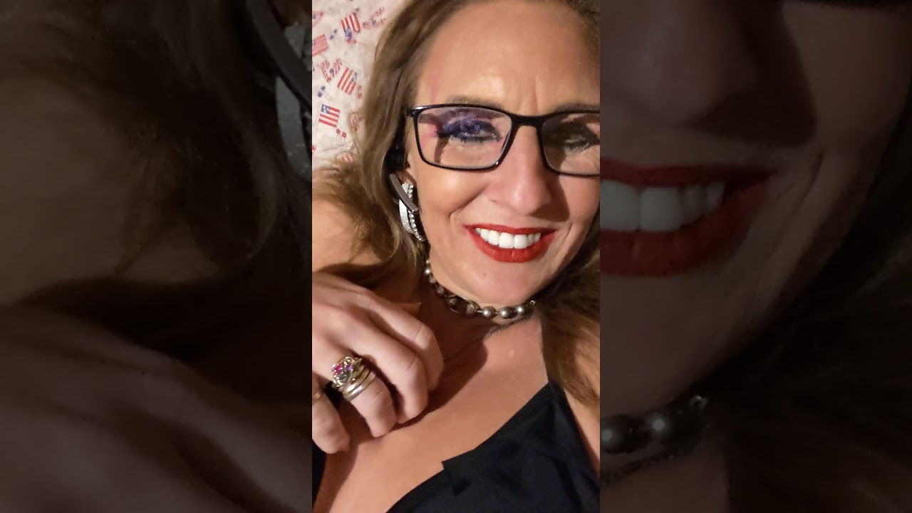 They're animals on my bed 😂 - YouTube