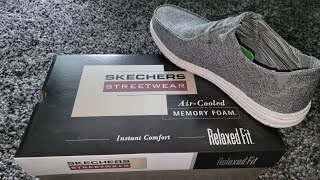 estoy de acuerdo con mañana Monumento Skechers StreetWear Relaxed Fit Air Cooled Memory Foam Shoes #skechers # memoryfoam #shorts #short - YouTube