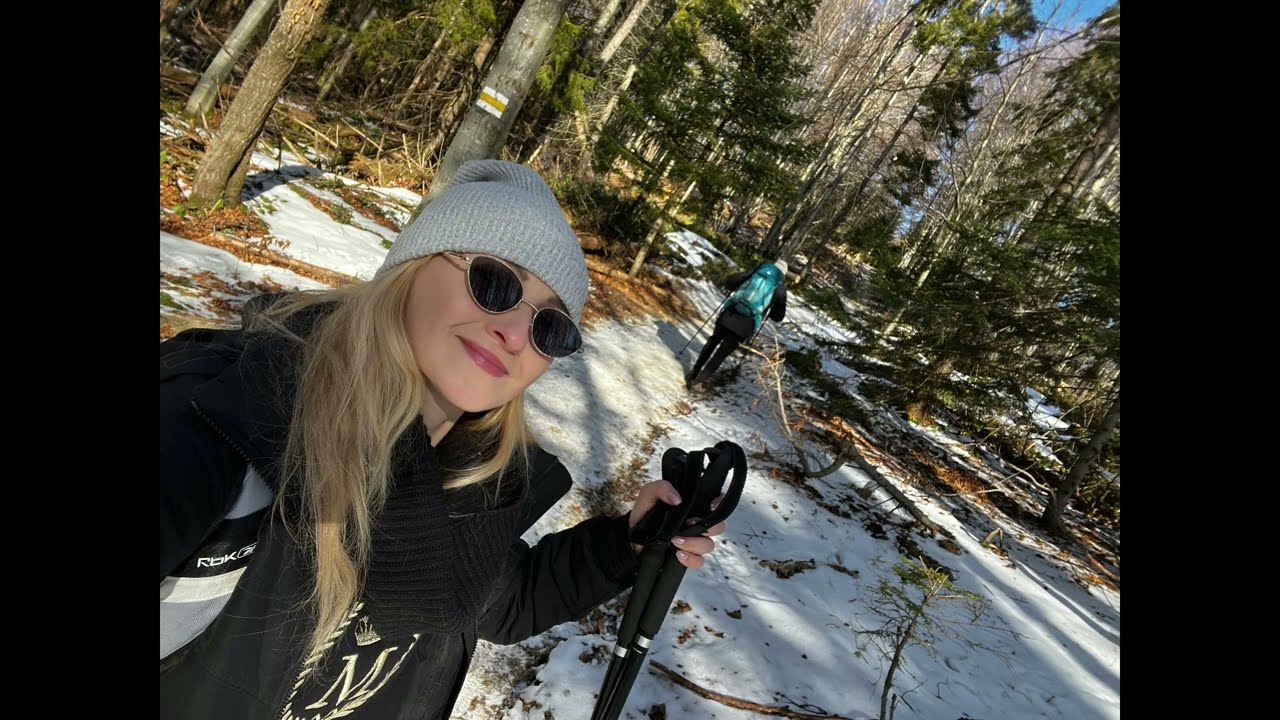 Bieszczady w łagodnej lutowej oprawie na Przełęczy Orłowicza