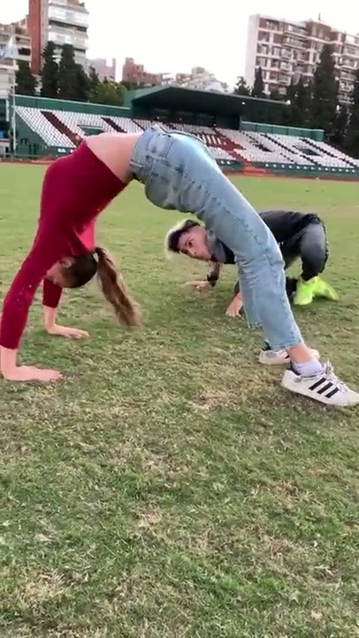 Kip Up Tutorial Alex Destreza #parkour #gymnastics #acrobatics #capoeira #motivation #shorts
