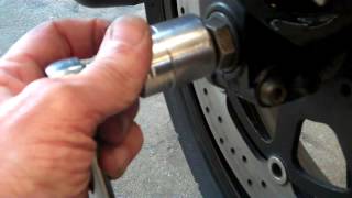 Delboy's Garage, 'How-To' Re-align motorcycle forks the easy way.(Bump up a curb, hit a pot hole, not hard to knock out the fork alignment, here's a really simple way to set it all back straight again in a few minutes., 2012-10-11T00:24:55.000Z)