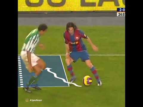 مراوغة ميسي المجنونة وهو شاب صغير