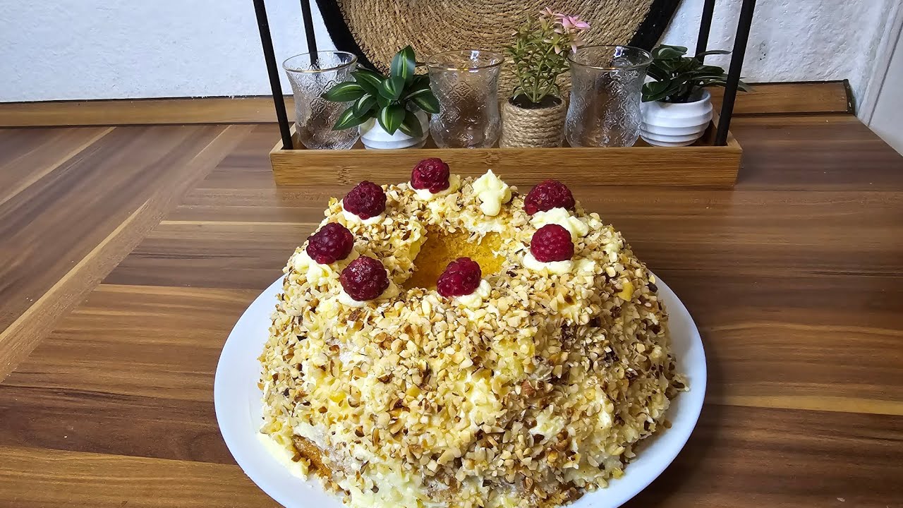 بعد غياب طويل ارجعتلكون باحلا فيديو آطيب كيك محشي بالمربى والكاسترد