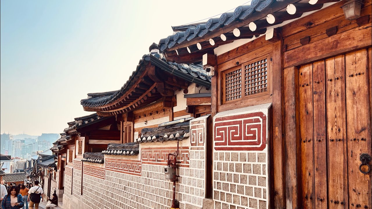 Vlog 5: Coffee Love I Bukchon Hanok Village I A Tiny Seoul Trip I Sweet Little Moments 