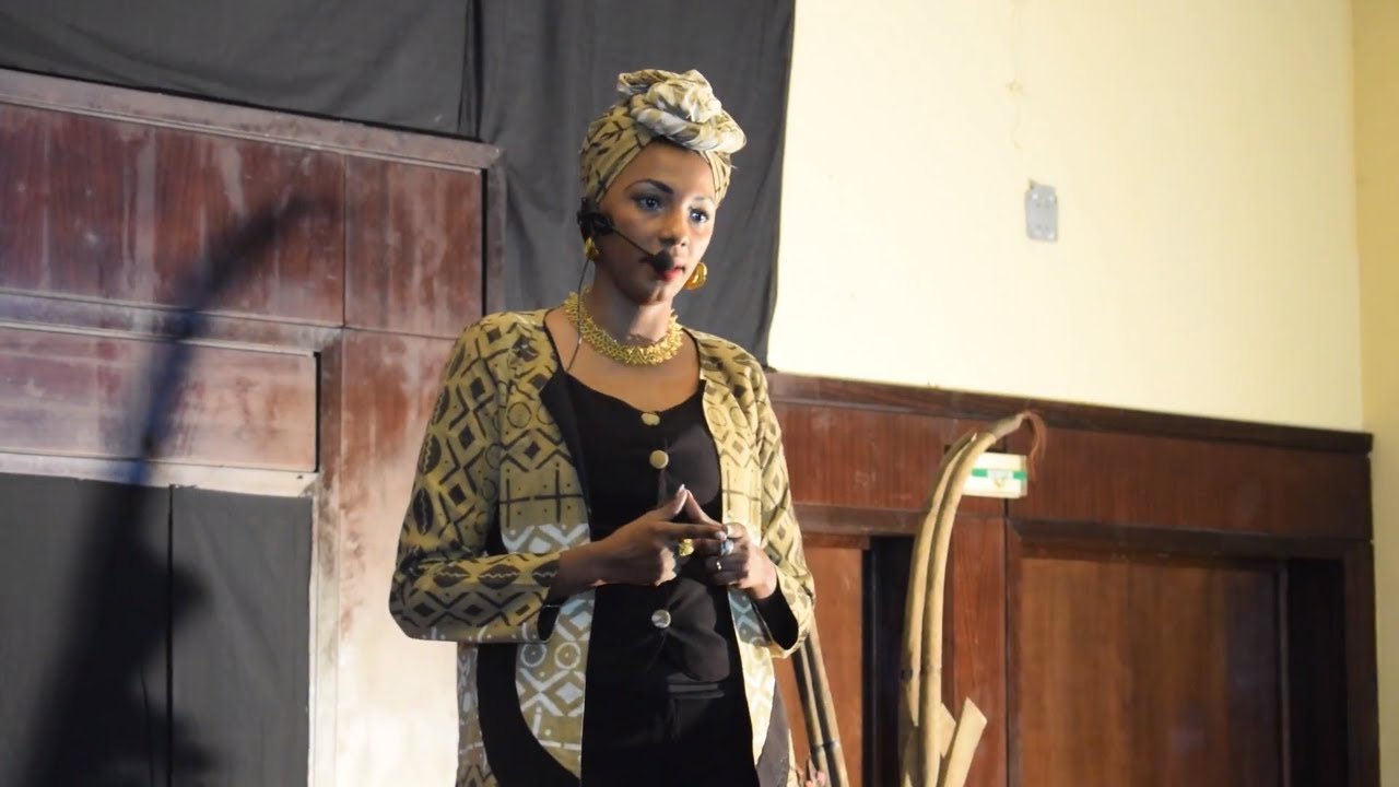 Une autre intelligence pour développer l'Afrique | Fatoumata Sangho | TEDxFasoKanu