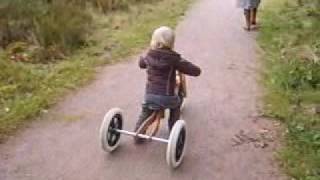 Download Lagu lore in het bos met de wishbonebike MP3