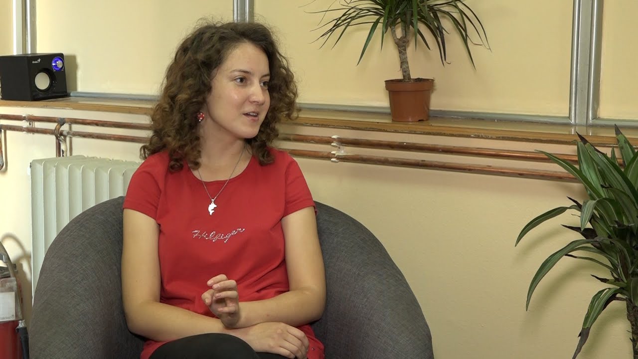 Master filozof Mira Pavlović - obrazovanje i profesionalni put