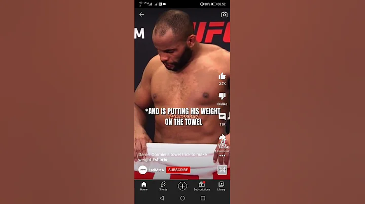 DC does the old towel trick 🤣🤣💪