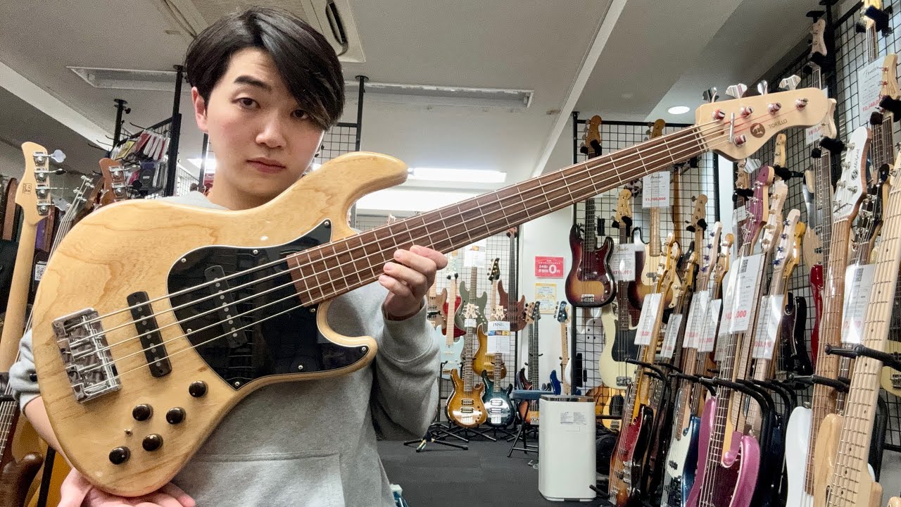 【売れました】5弦ベース ドイツの天才が作った5弦ベース、絶対おすすめだから弾いて欲しい