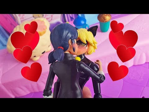 Il BACIO tra Marinette e Chat Noir 💋💖 [Le Indagini di Marinette - Ep. 7]