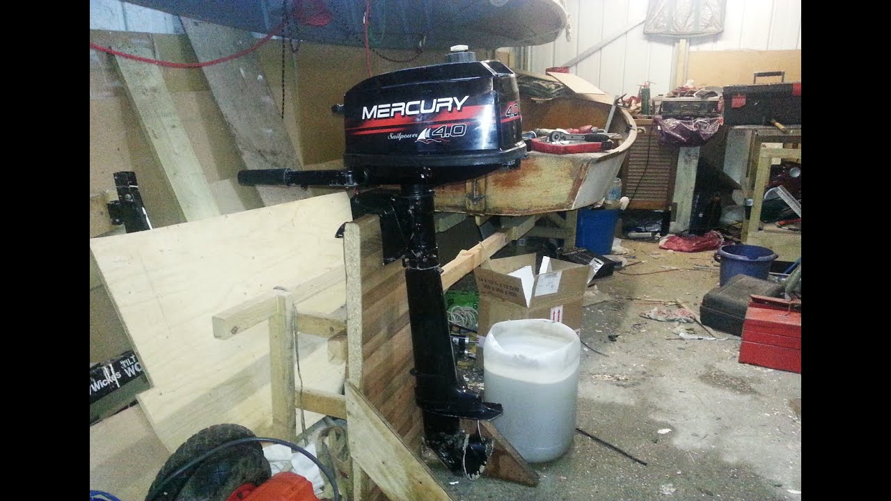 Replacing the impeller on a 4hp Mercury outboard to fix the water pump Part 1