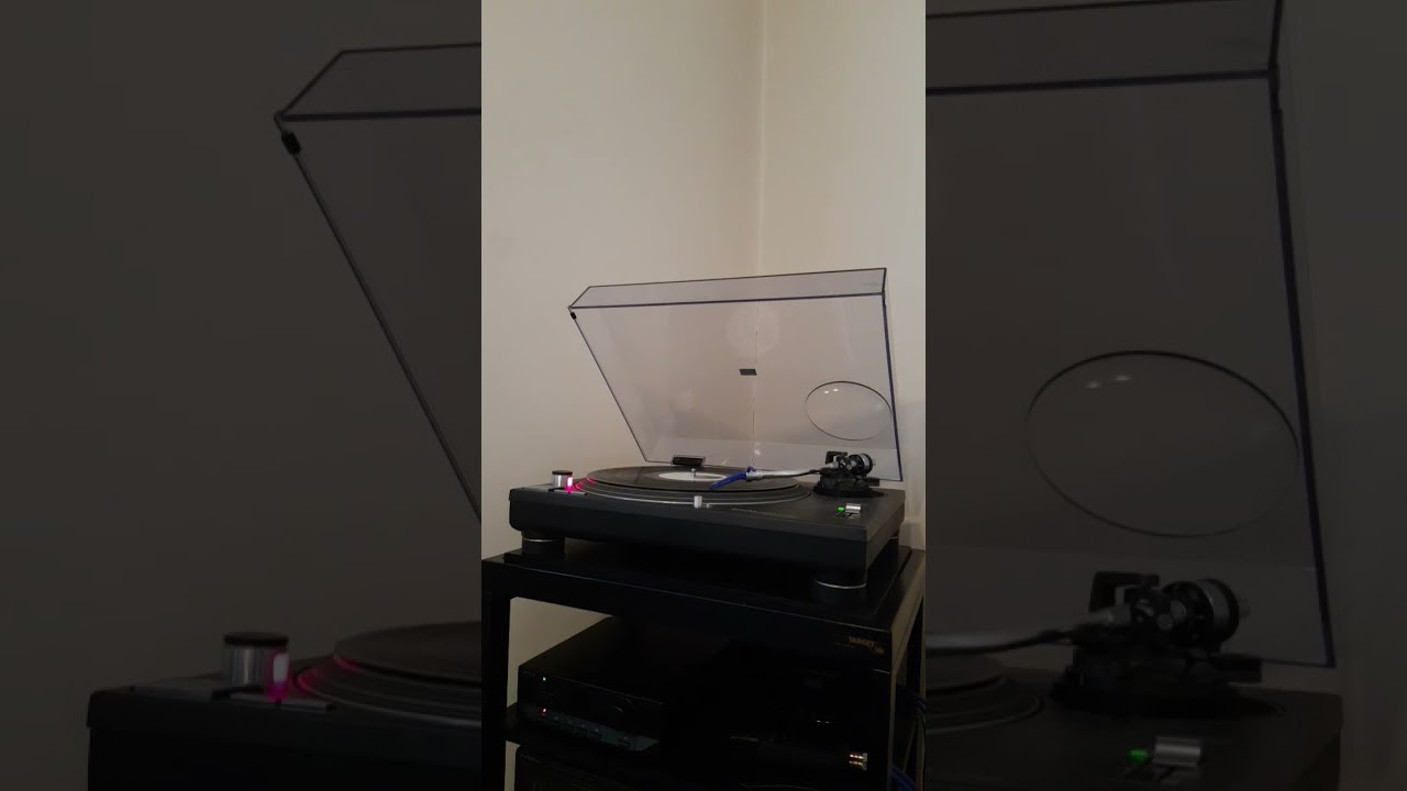 ATFC presents OnePhatDeeva ft. Lisa Millet 'Bad Habit' (Jose Nunez Club Mix). 2000 Defected Records.