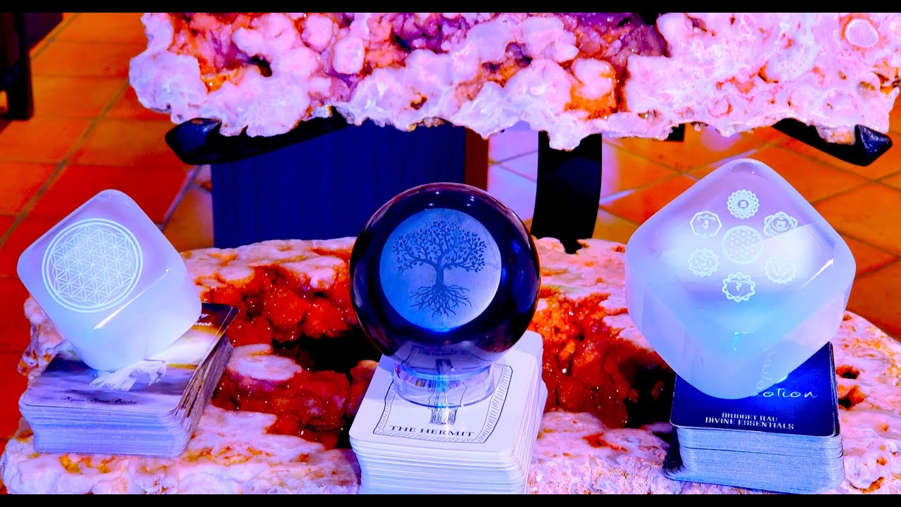 💖 Quick Romantic Check-In 💖 Your Person - What's going on? Pick A Card ...