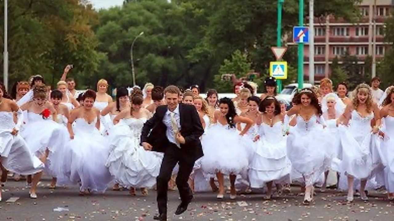 Почему иваново называют невест. Иваново город невест. Парад невест. Парад невест Иваново. Ивановские невесты.