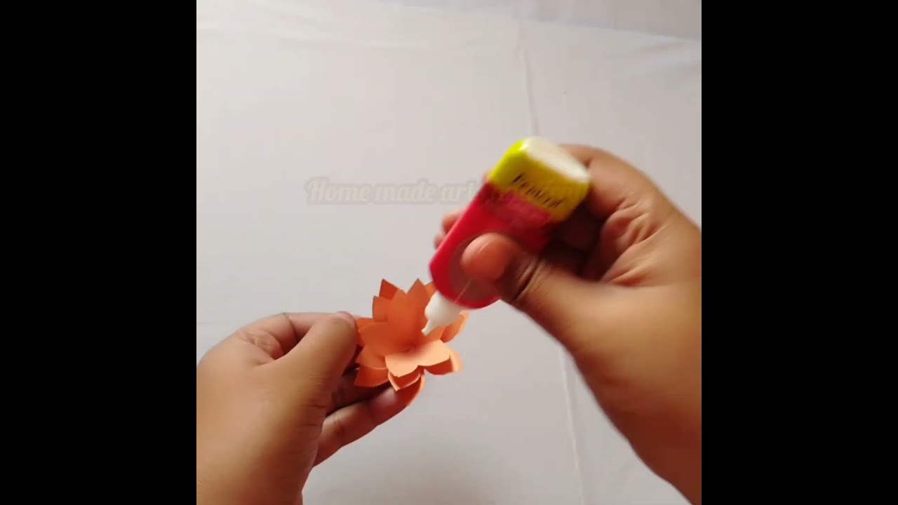 Fast Elegance: Paper Flowers for Quick Home Decor 🌸💫