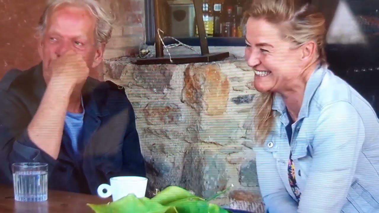 Albert B&B: Albert maakt Malgosia belachelijk:  