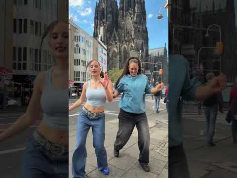 #dance #dancechallenge #delb #runtown #madoveryou